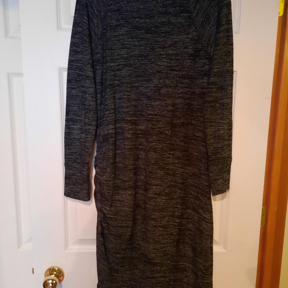Good condition overhead Banana Resbublic dress, long sleeves